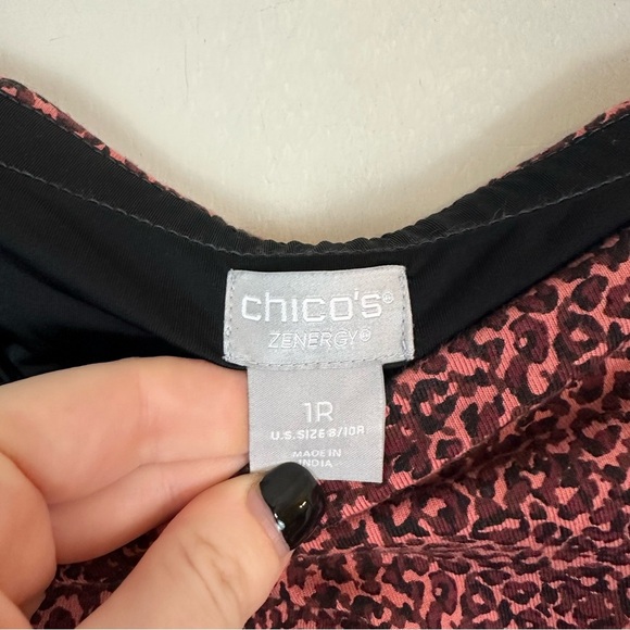 Chico's | Zenergy So Slimming Pocket Leggings Pink Animal Print Size 8 - Picture 3 of 6